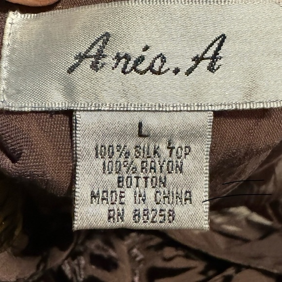 Vintage Anis A. Women's Large Brown 100% Silk Beaded Floral Velvet Cardigan - Picture 10 of 12